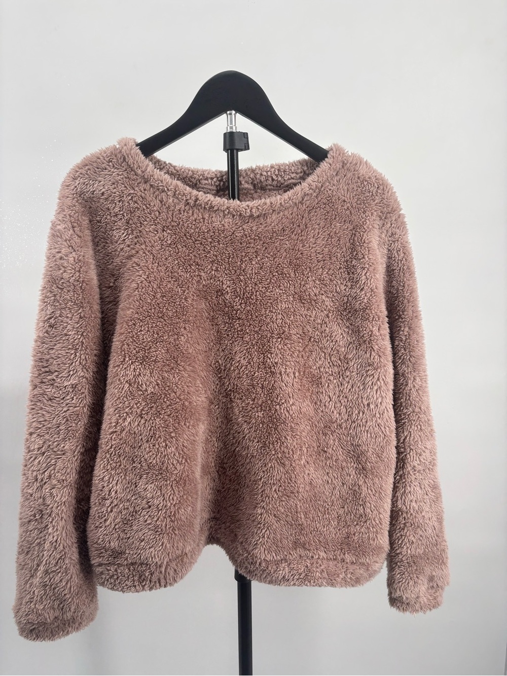 Source Unknown Plush Crewneck Sweater in Mauve